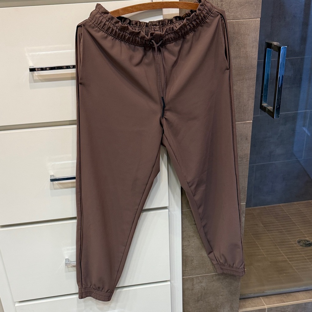 Athleta Brown Metropolis Jogger